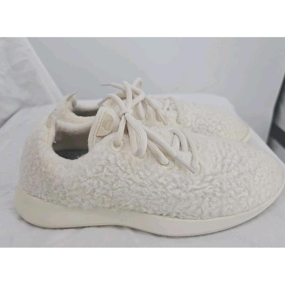 Allbirds Women’s Wool‎ Runner Fluffs Natural White Wool Sneakers Shoes Size 9
